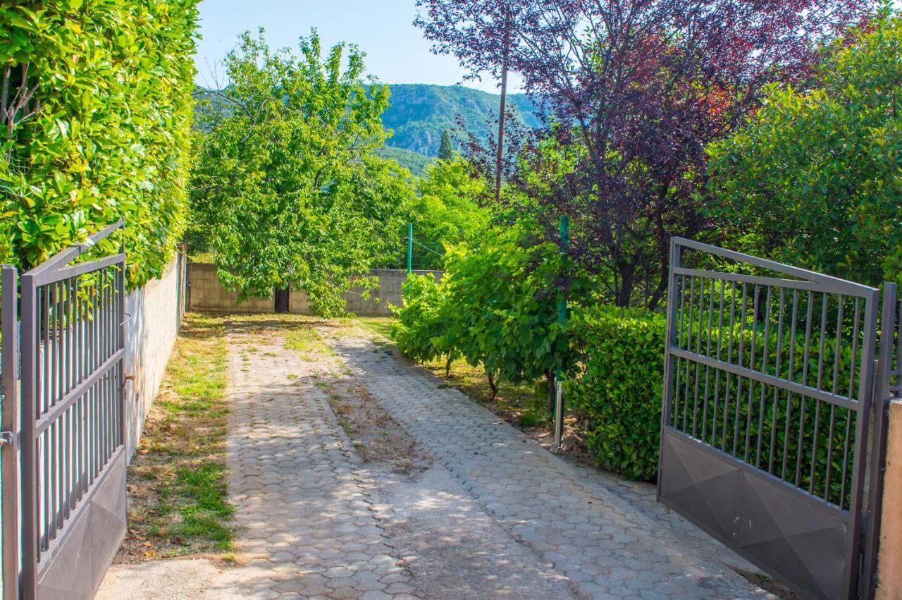 Holiday Home Narona Mostar Eksteriør bilde