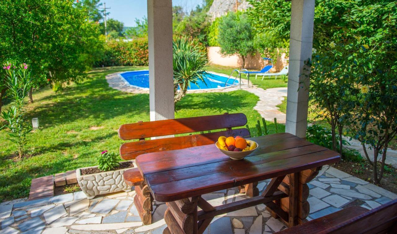 Holiday Home Narona Mostar Eksteriør bilde