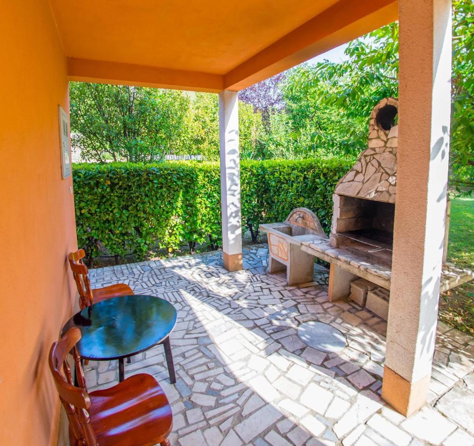 Holiday Home Narona Mostar Eksteriør bilde