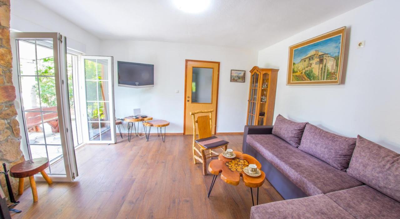 Holiday Home Narona Mostar Eksteriør bilde