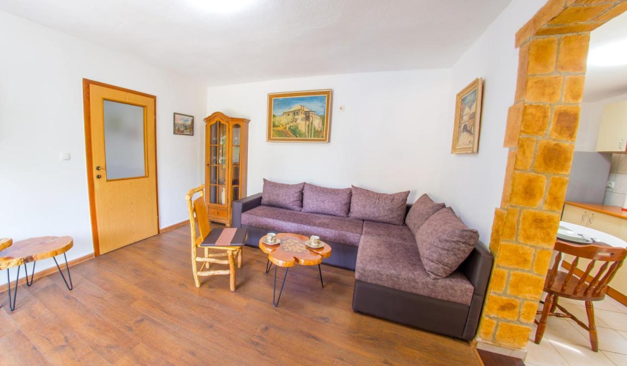 Holiday Home Narona Mostar Eksteriør bilde