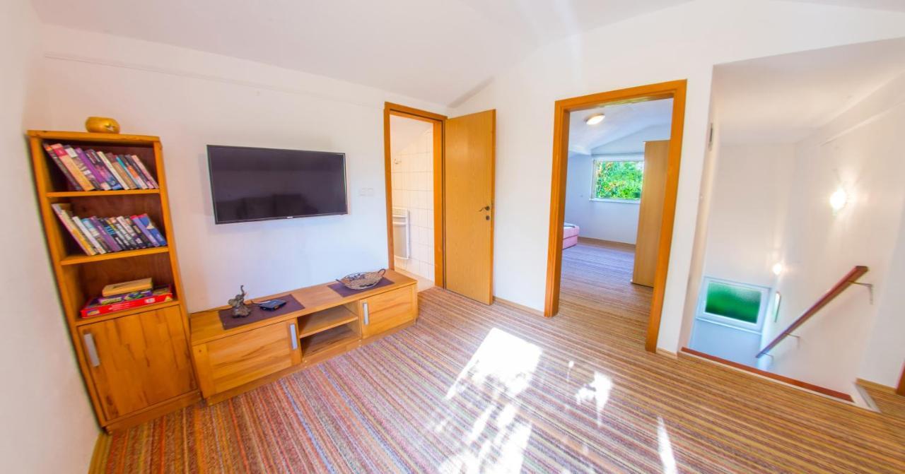 Holiday Home Narona Mostar Eksteriør bilde